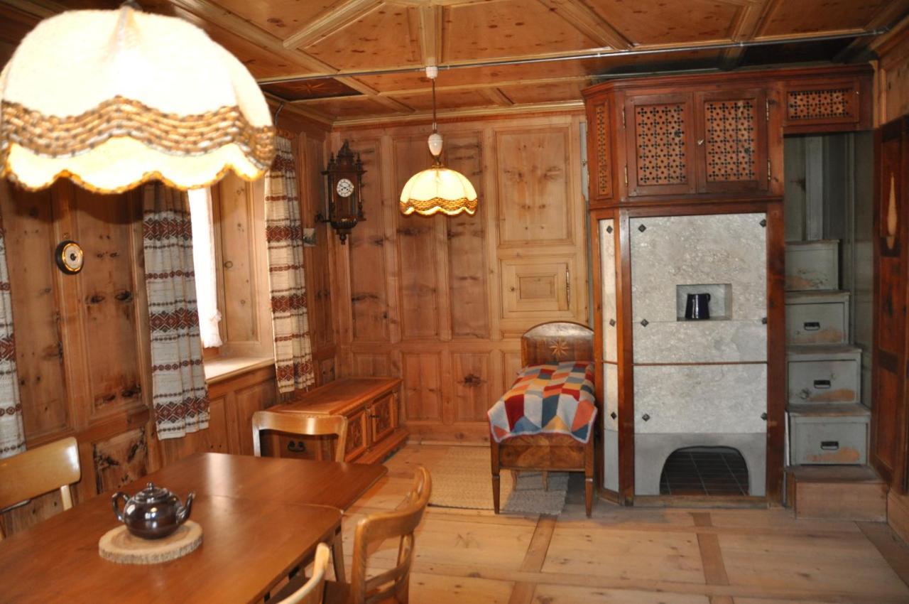 Ferienwohnung Chasa Genuina Ftan Exterior foto